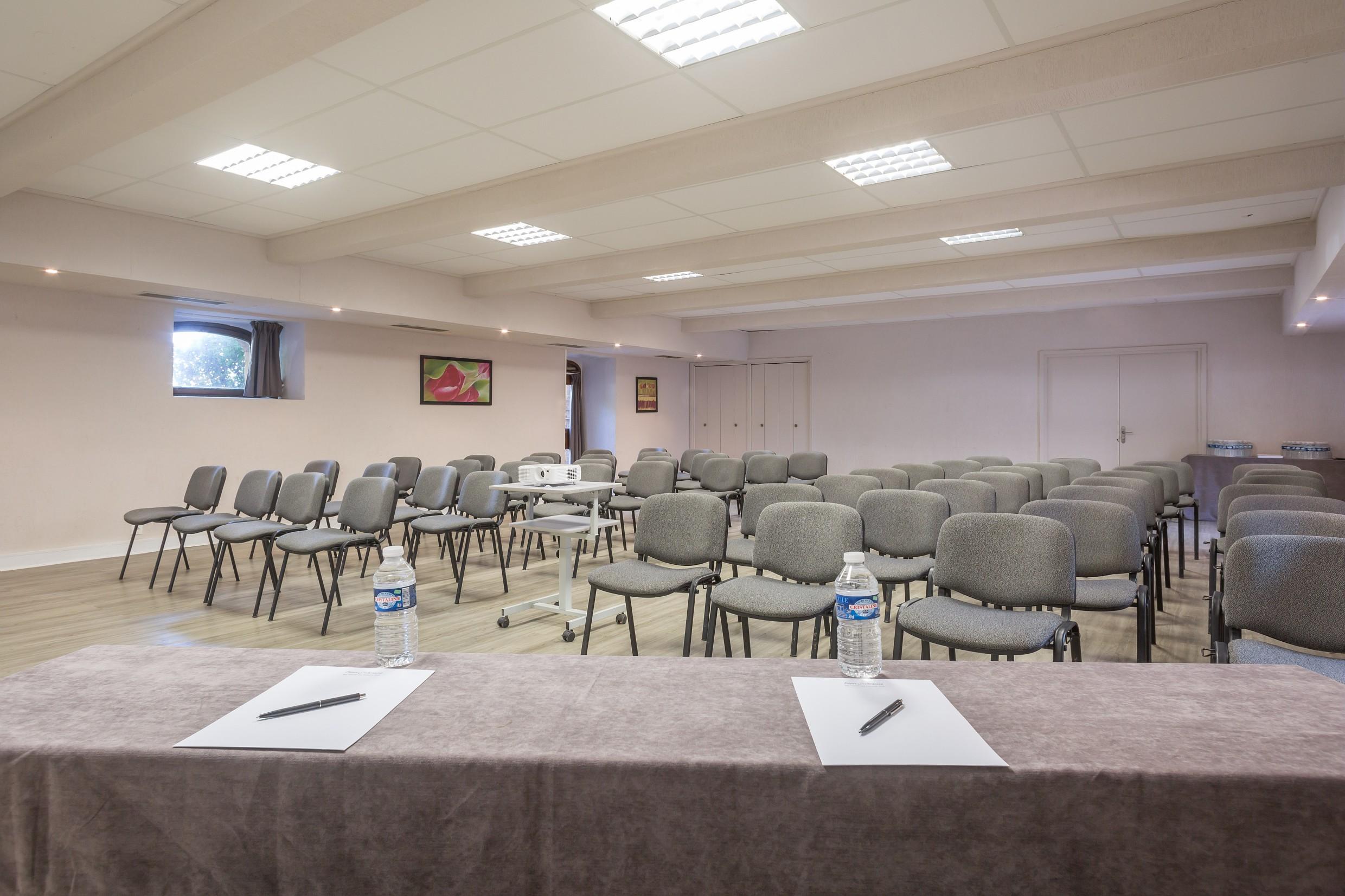 Sowell Hotels Ardeche Grospierres Ngoại thất bức ảnh