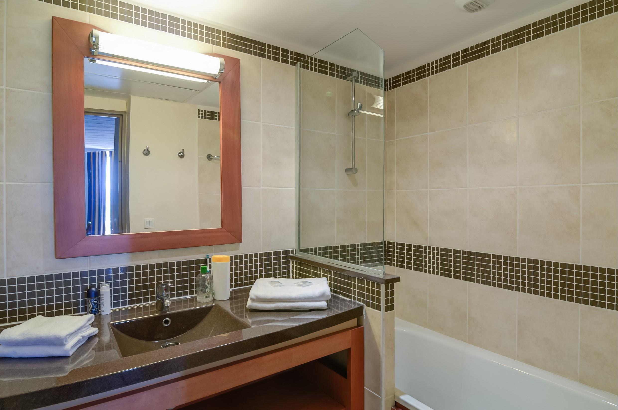 Sowell Hotels Ardeche Grospierres Ngoại thất bức ảnh